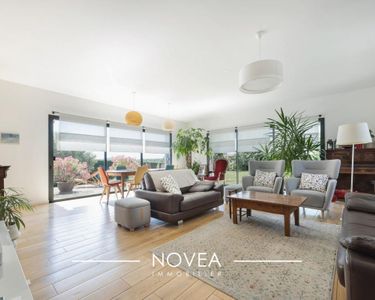 Maison 720 000 € - 180 m²