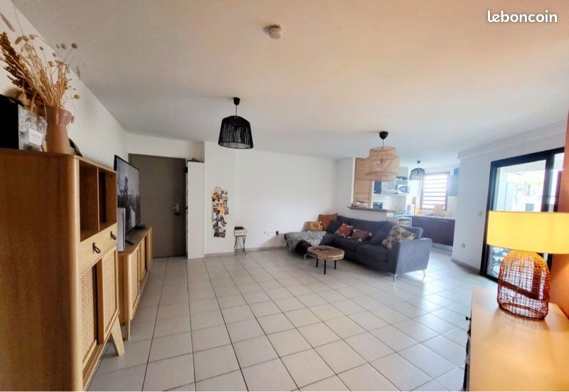 Appartement 4 pièces 91 m² · à Saint-Denis · 91 m² · 1 350 €