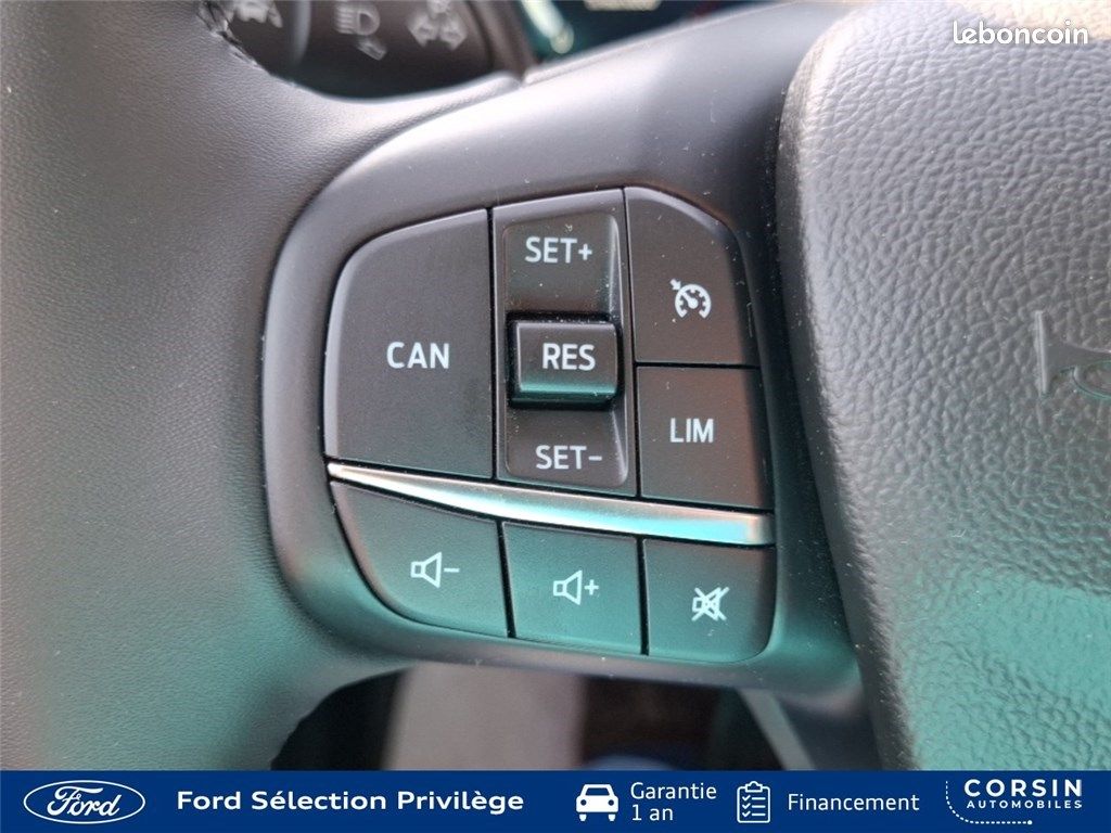 Ford Focus IV 1.0 ECOBOOST 125 S&S MHEV Titanium X Business (image 23)