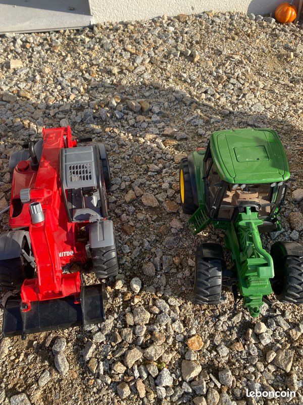 Jouets tracteurs (image 1)