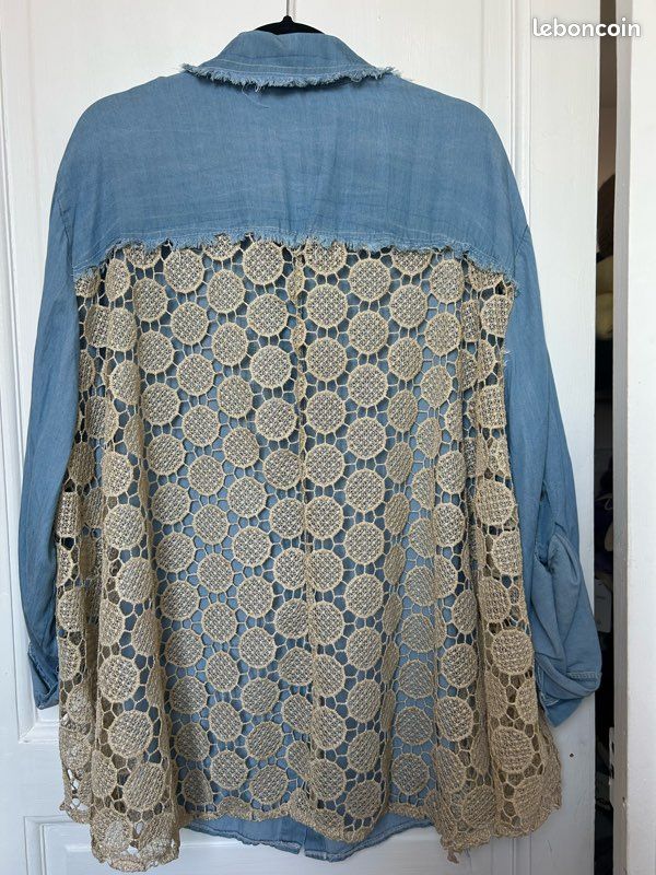 Chemise, veste en lyocel bleu jean et broderie anglaise beige, doré - TU jusqu’au 52 - neuve (image 9)