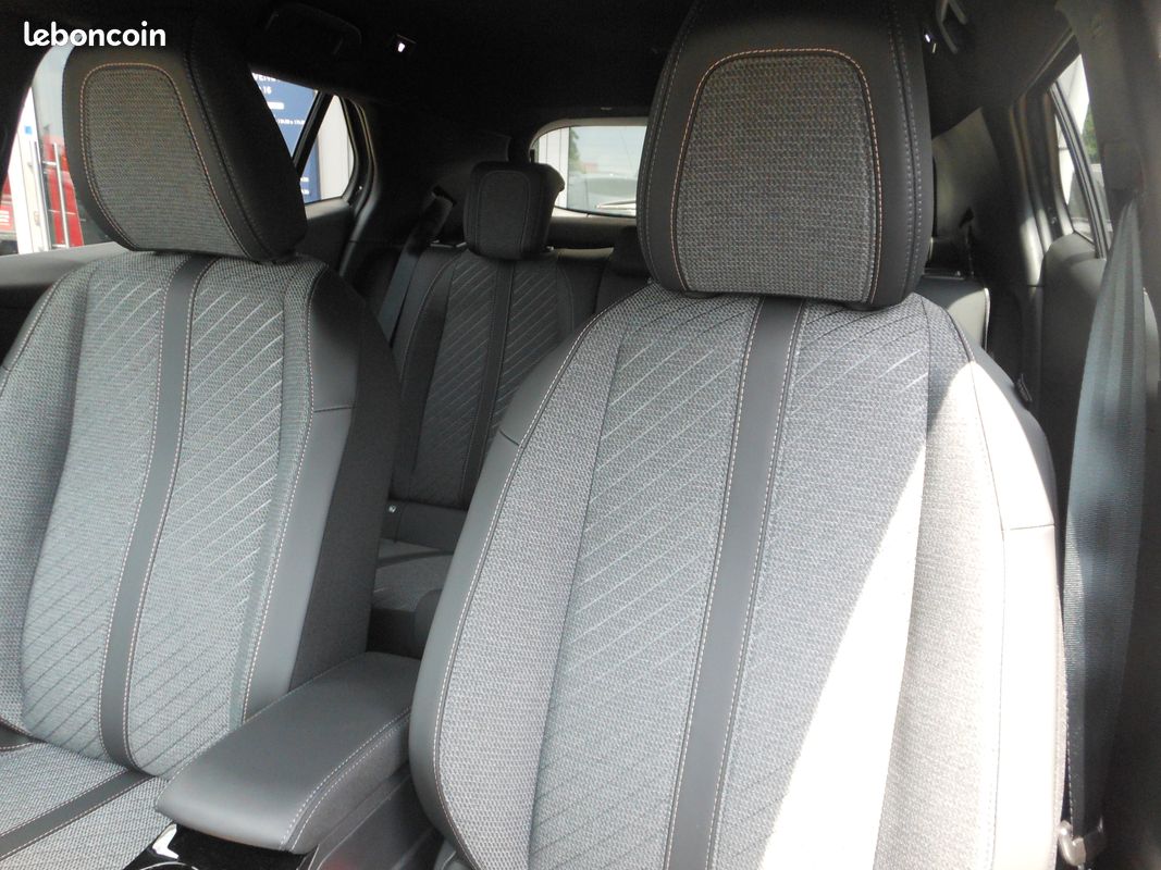 Peugeot 2008 allure 145 Ch BVA gris selenium avec pack NAV/VISION & DRIVE ASSIST + (garantie constructeur) (image 10)