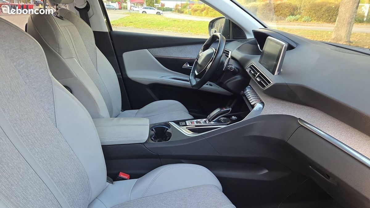 Peugeot 5008 II 1.5 BlueHDi 130 EAT8 Allure Business (image 29)