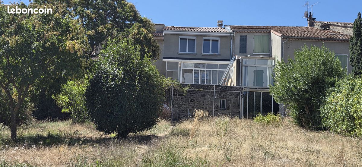 Maison 9 pièces 200 m² · à Vernoux-en-Vivarais · 200 m² · 215 000 €