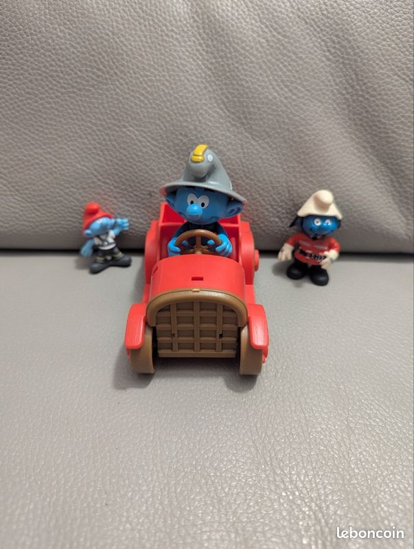 Lot de schtroumpf pompiers avec camion 2013 smurf (image 1)