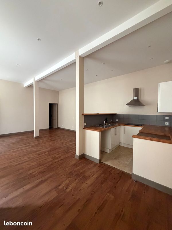 Appartement 1 pièce 42 m² · à Poitiers · 42 m² · 575 €/mois