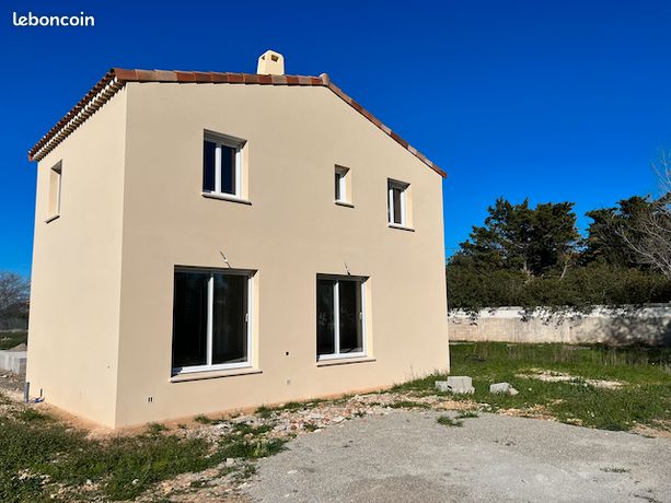 Villa t4 neuve le thor