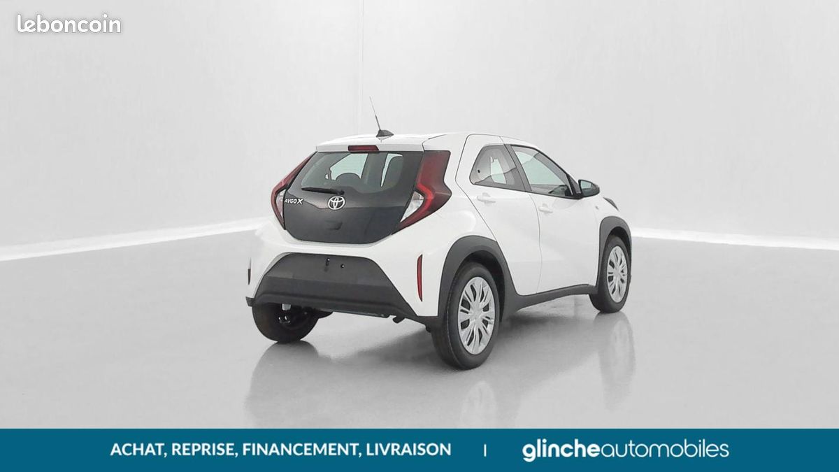 Toyota aygo x 1.0 VVT-i 72ch Dynamic (image 22)