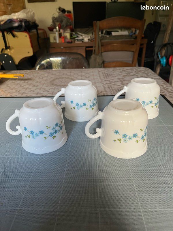Lot 4 Tasses À Thé Chocolat Arcopal Myosotis France