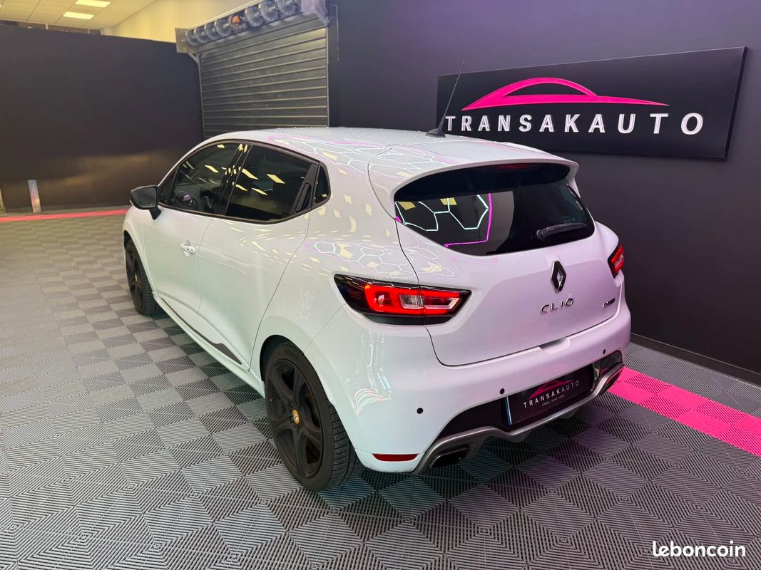 RENAULT CLIO IV 1.6 Turbo 200 RS EDC CARNET D ENTRETIEN (image 3)