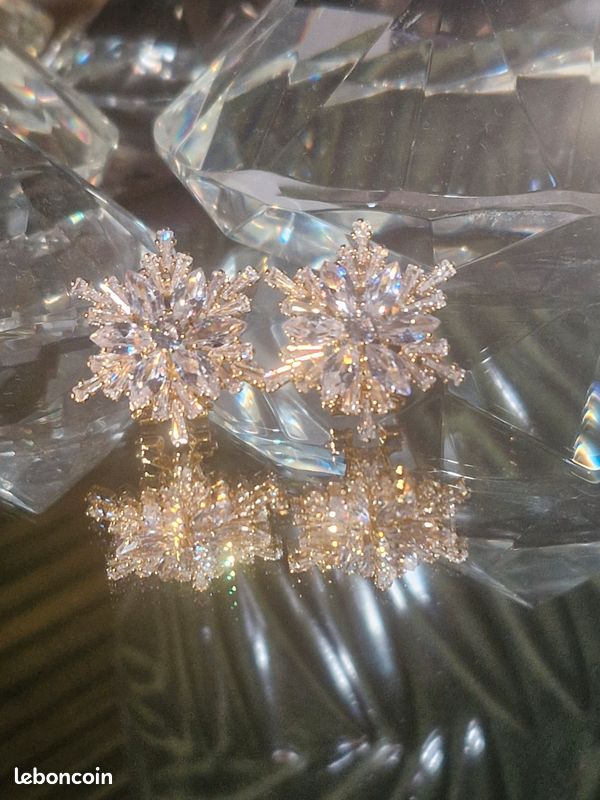 Boucles D'oreilles Vintage Flocon De Neige Or Avec Cristaux Diamant - Modèle 3620, Occasion