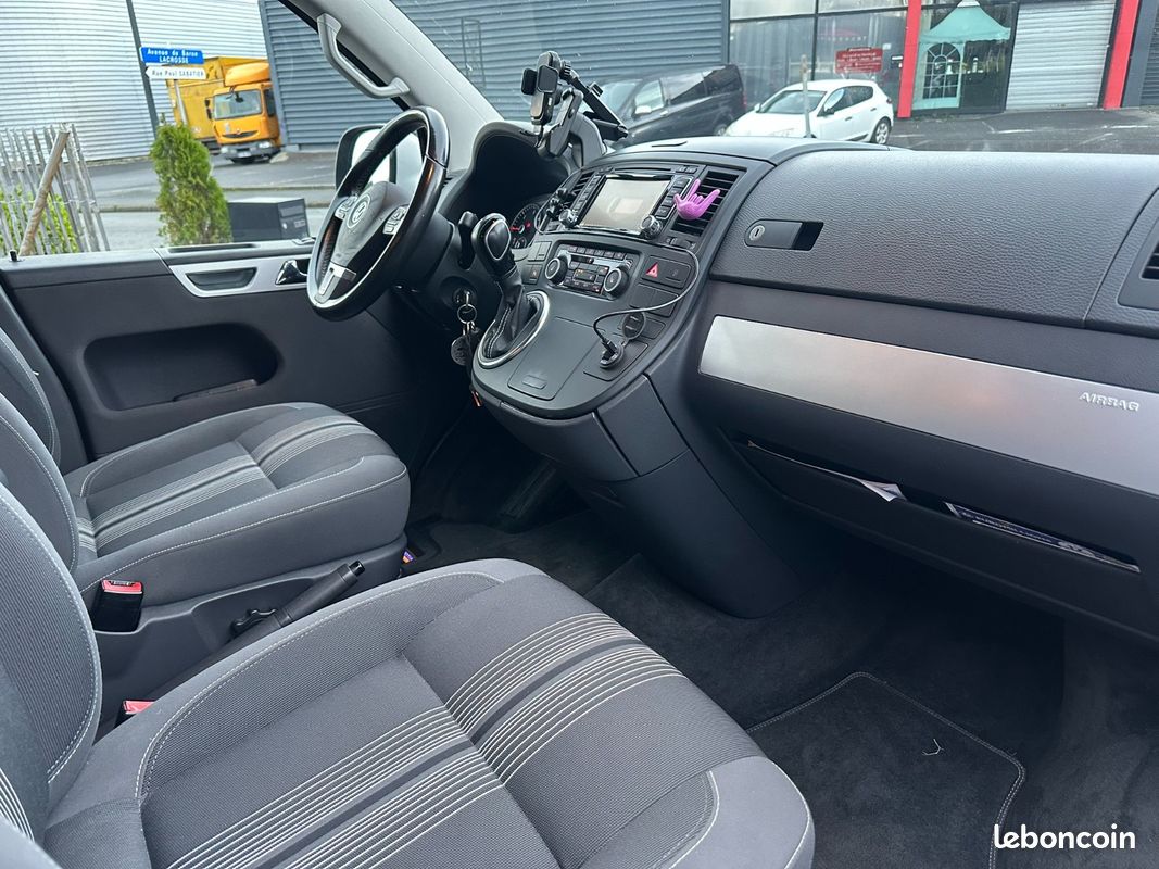 VOLKSWAGEN MULTIVAN 2.0 BiTDI 180 FAP Match DSG7 / DISTRIBUTION FAITE / PNEUS AV NEUFS (image 40)