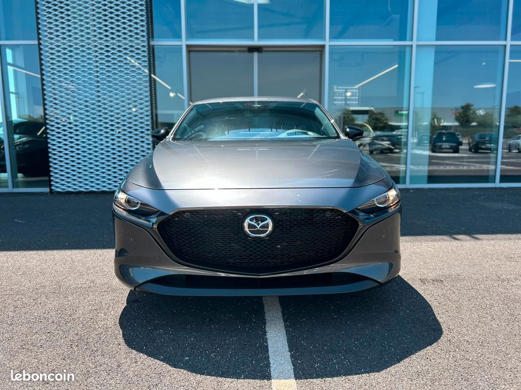 MAZDA Mazda3 5 portes 2.5L e-SKYACTIV-G M Hybrid 140 ch BVM6 Homura (image 8)