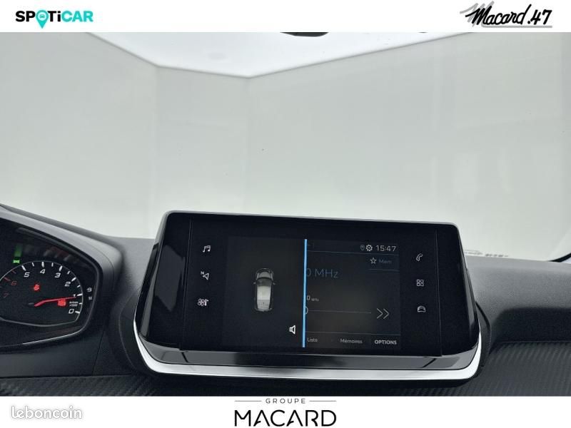 Peugeot 208 1.2 PureTech 100ch S&S Style EAT8 (image 14)