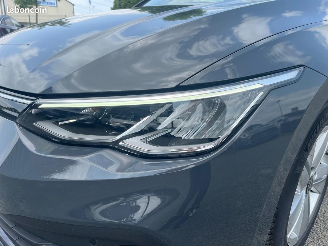 VOLKSWAGEN GOLF 2.0 TDI 150 DSG7 VIII Life Business 1st (image 26)