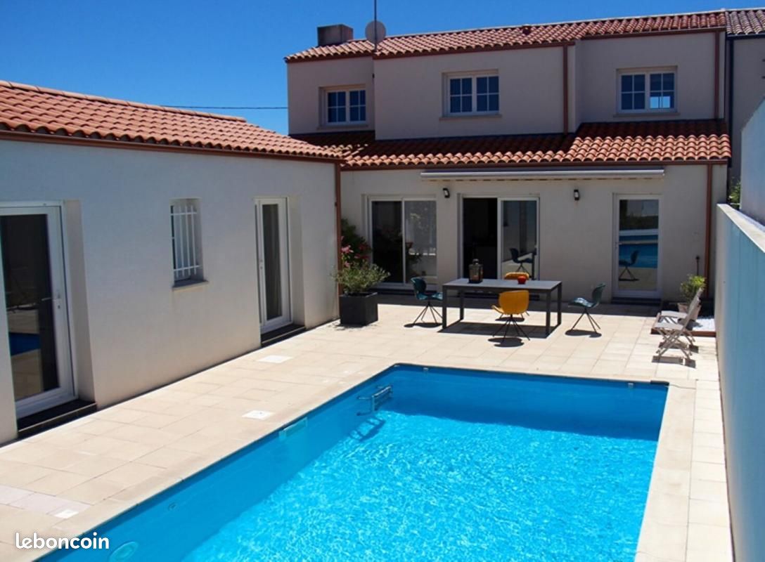 Maison 5 pièces 147 m² · aux Sables-d'Olonne · 147 m² · 574 750 €
