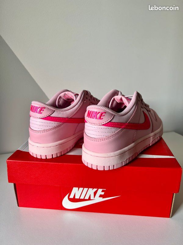 Nike Dunk low triple pink rose 37.5 (image 4)