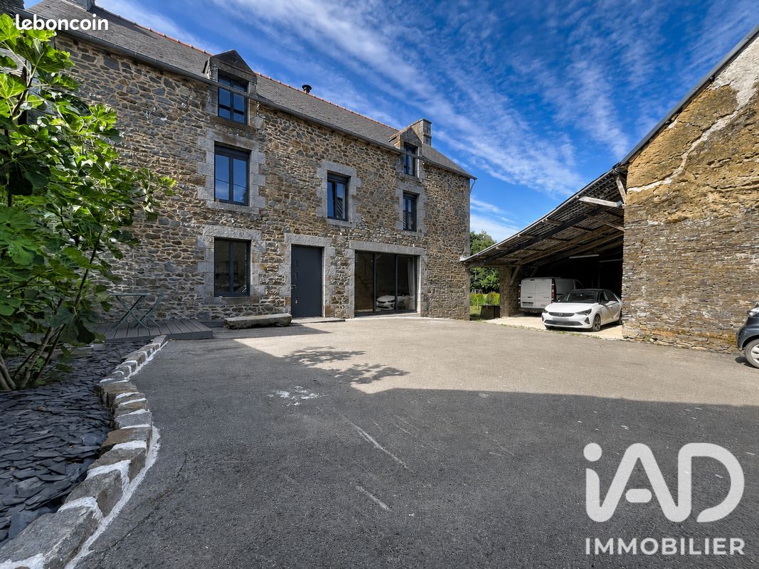 Maison 6 pièces 180 m² · à Pleugueneuc · 180 m² · 530 000 €