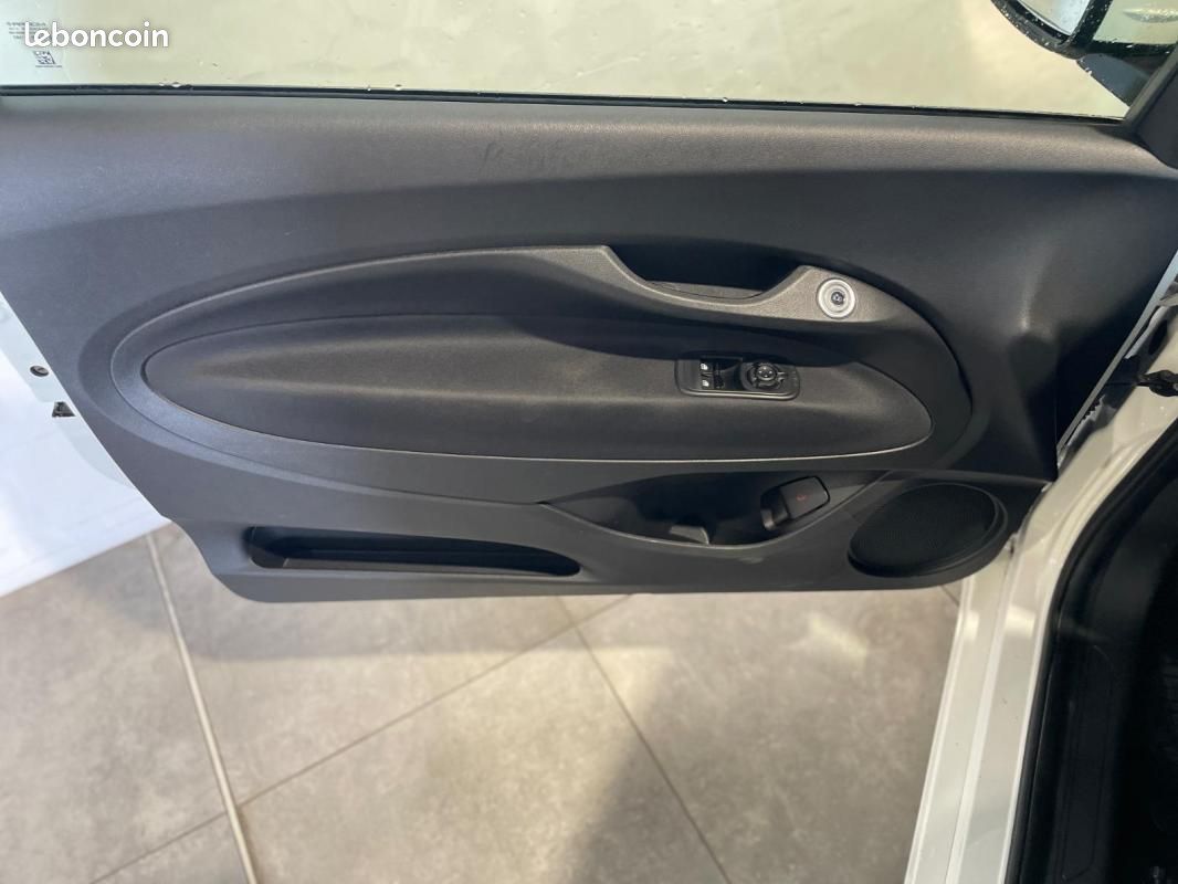 Fiat 500 NOUVELLE MY22 SERIE 1 STEP 2 e 118 ch Icône (image 29)
