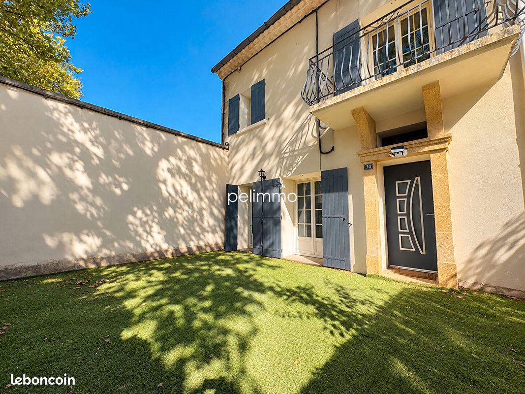 Maison 4 pièces 130 m² · à Eyguières · 130 m² · 325 000 €