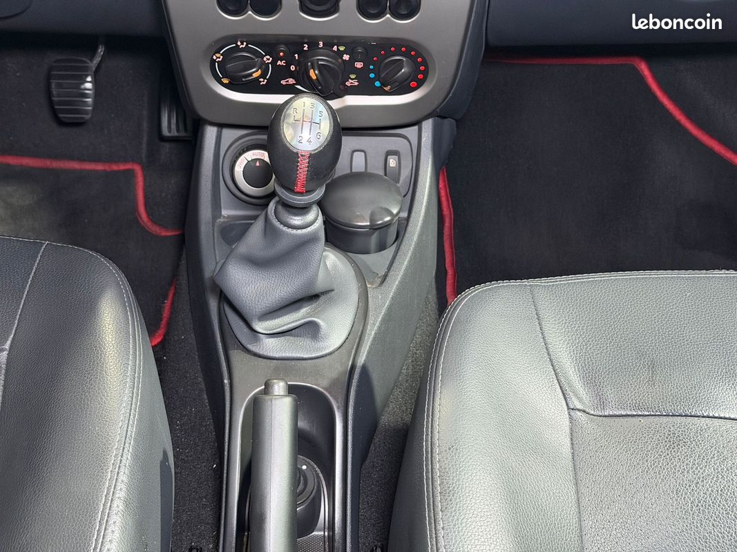 Dacia duster 1.5 dci 110ch prestige plus 4x4 de 1 ere main / distribution faite / attelage / clim / jantes alu / garantie (image 5)