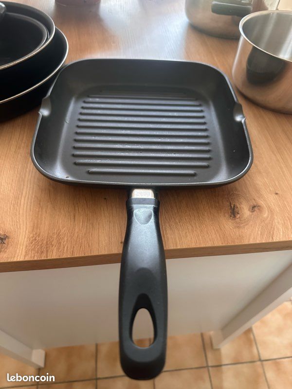 Poile grille (image 1)