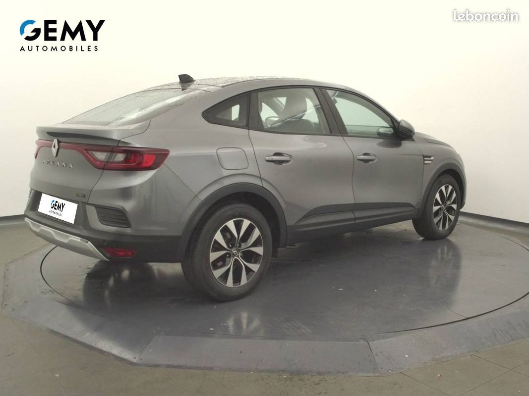 RENAULT Arkana E-Tech hybride 145 - 22 Equilibre (image 16)