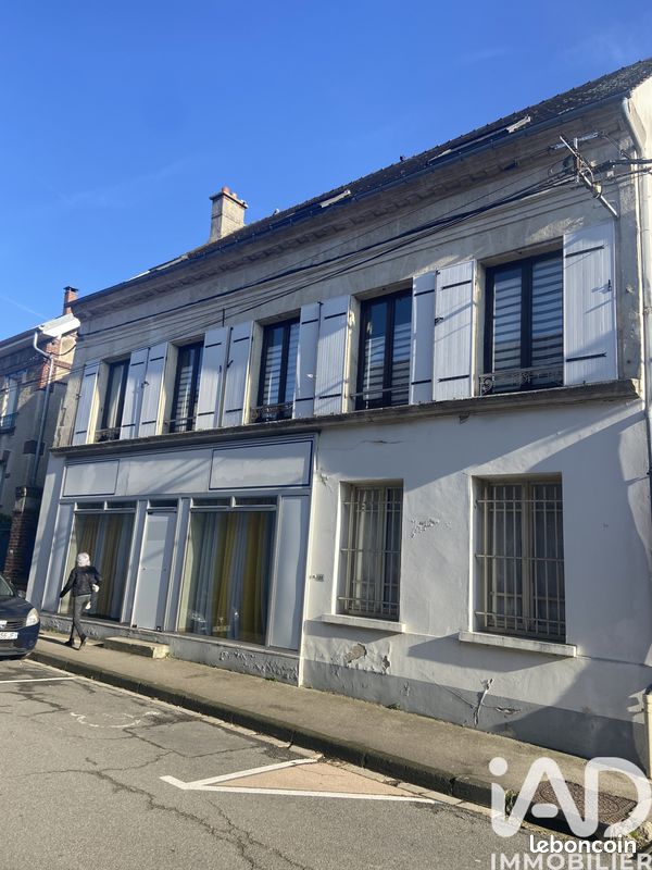 Immeuble 269 m² · à Béthisy-Saint-Pierre · 269 m² · 245 000 €