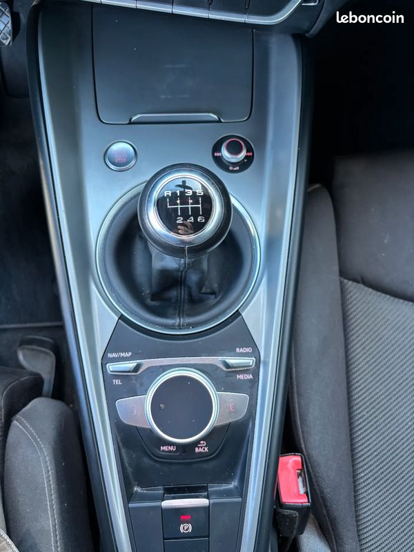 Audi TT III 2.0 TDI 184ch Ultra - Suivi d'entretien / Audi drive select / Sièges chauffants (image 16)