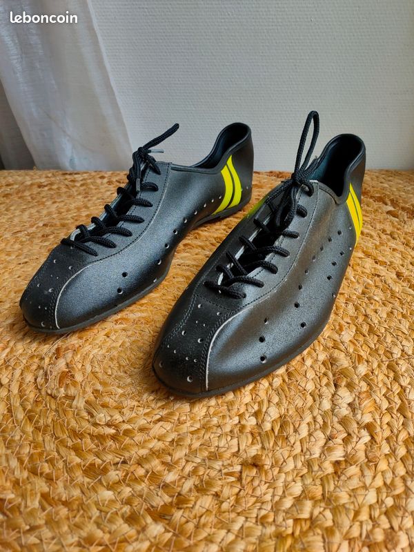 Chaussures cuir d'occasion - Équipements vélos