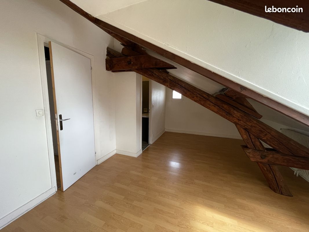 Appartement a louer - 2 pièce(s) - 37 m2 - Surfyn