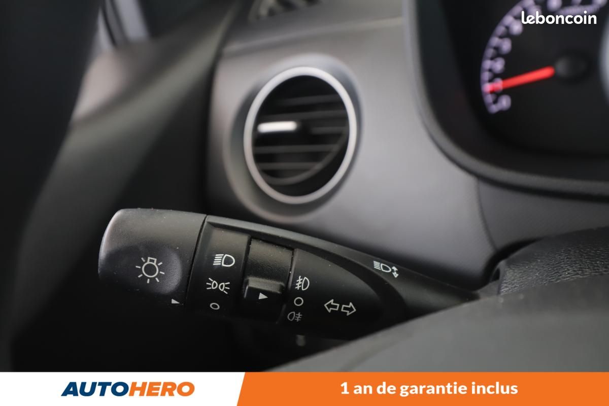 Hyundai i10 1.0 Intuitive 66 ch (image 18)