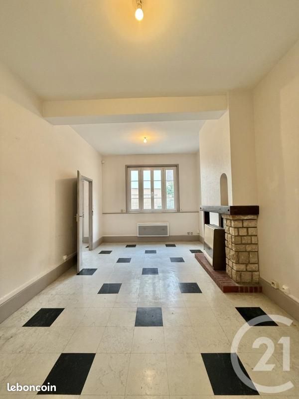 Appartement 1 pièce 29 m² · à Moulins · 29 m² · 305 €/mois