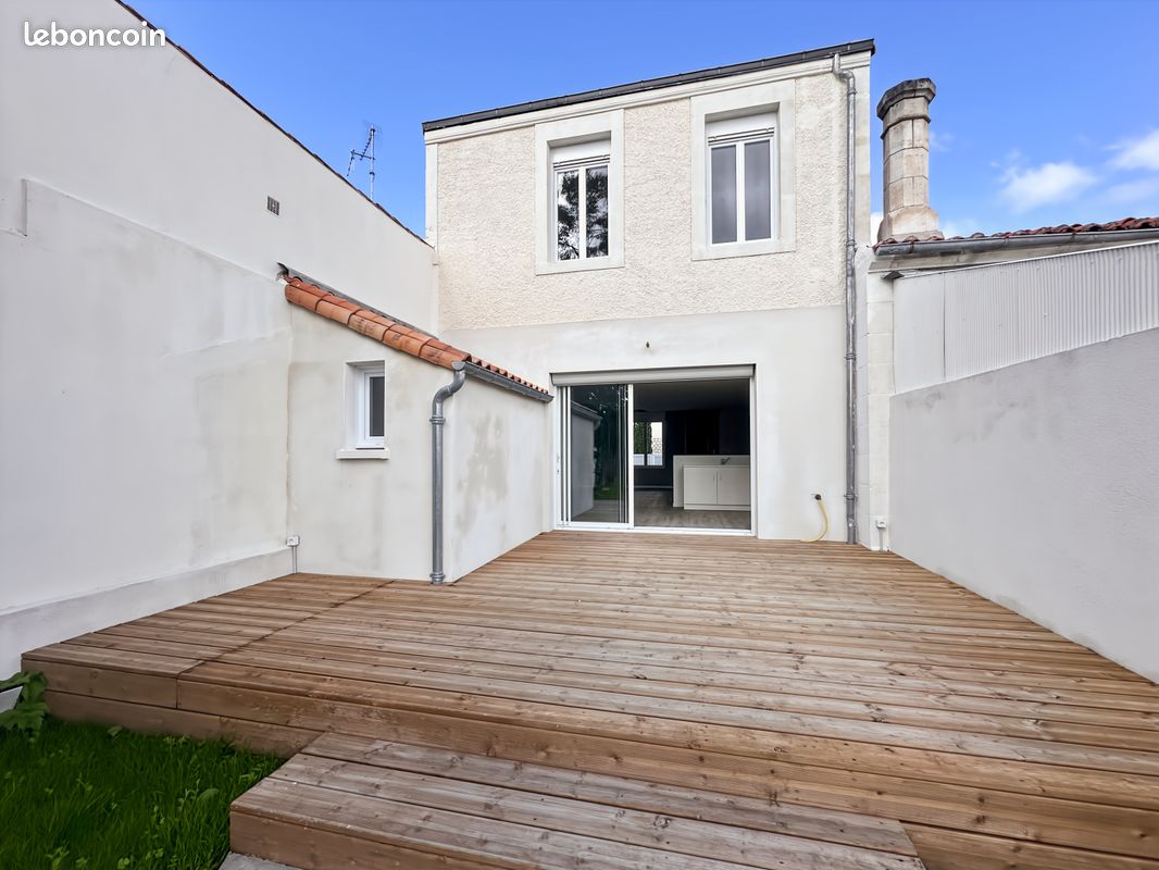 Maison 3 pièces 84 m² · à Saintes · 84 m² · 215 000 €