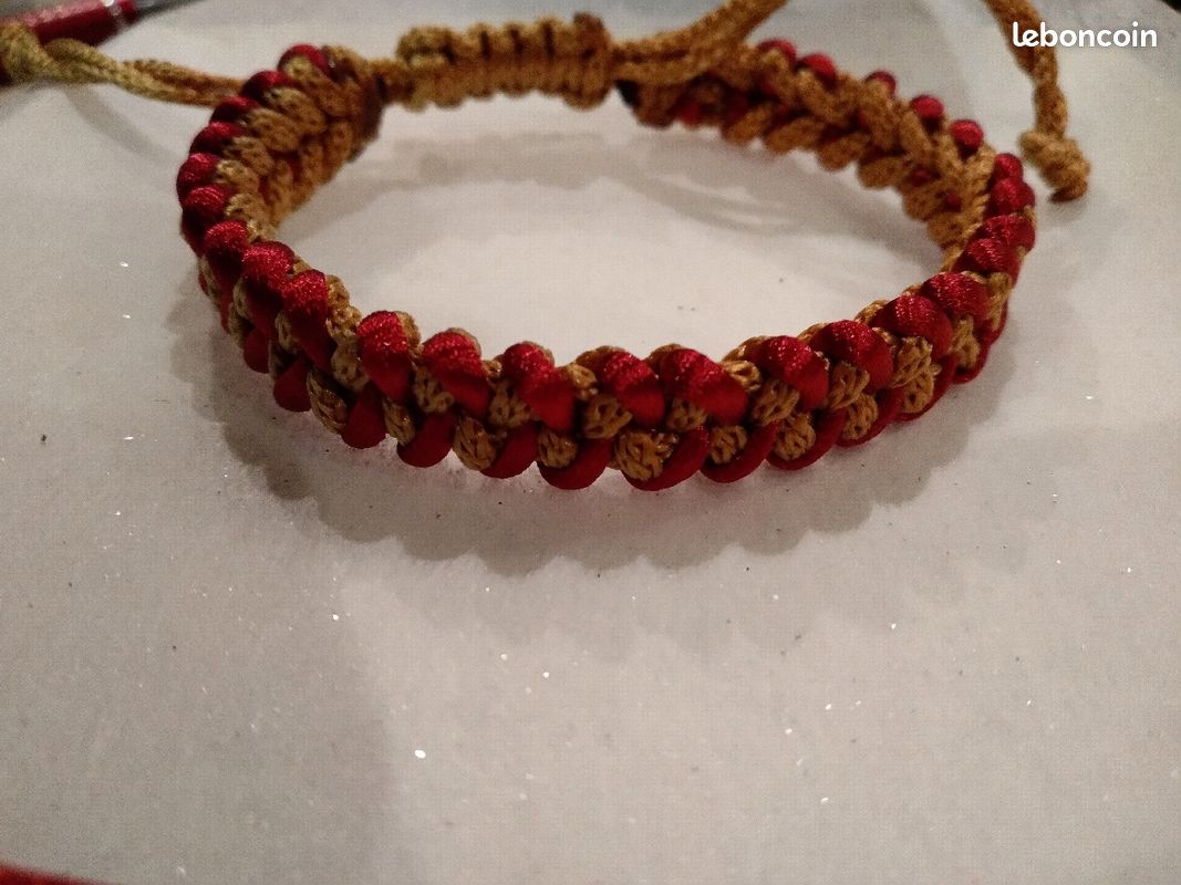 Ensemble bracelet et boucles d'oreilles (image 10)