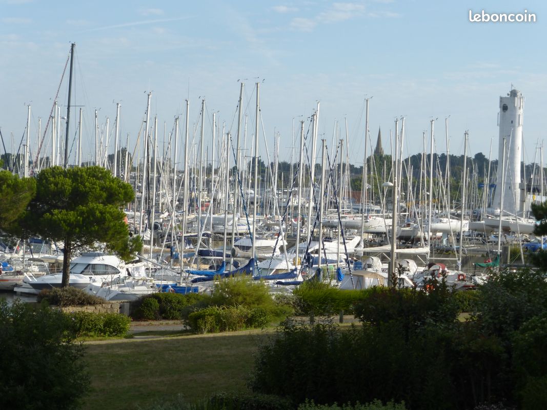 Plage, piscine, port, commerces (image 8)