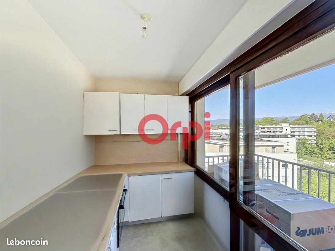 Appartement 1 pièce 30 m² · à Saint-Julien-en-Genevois · 30 m² · 750 €