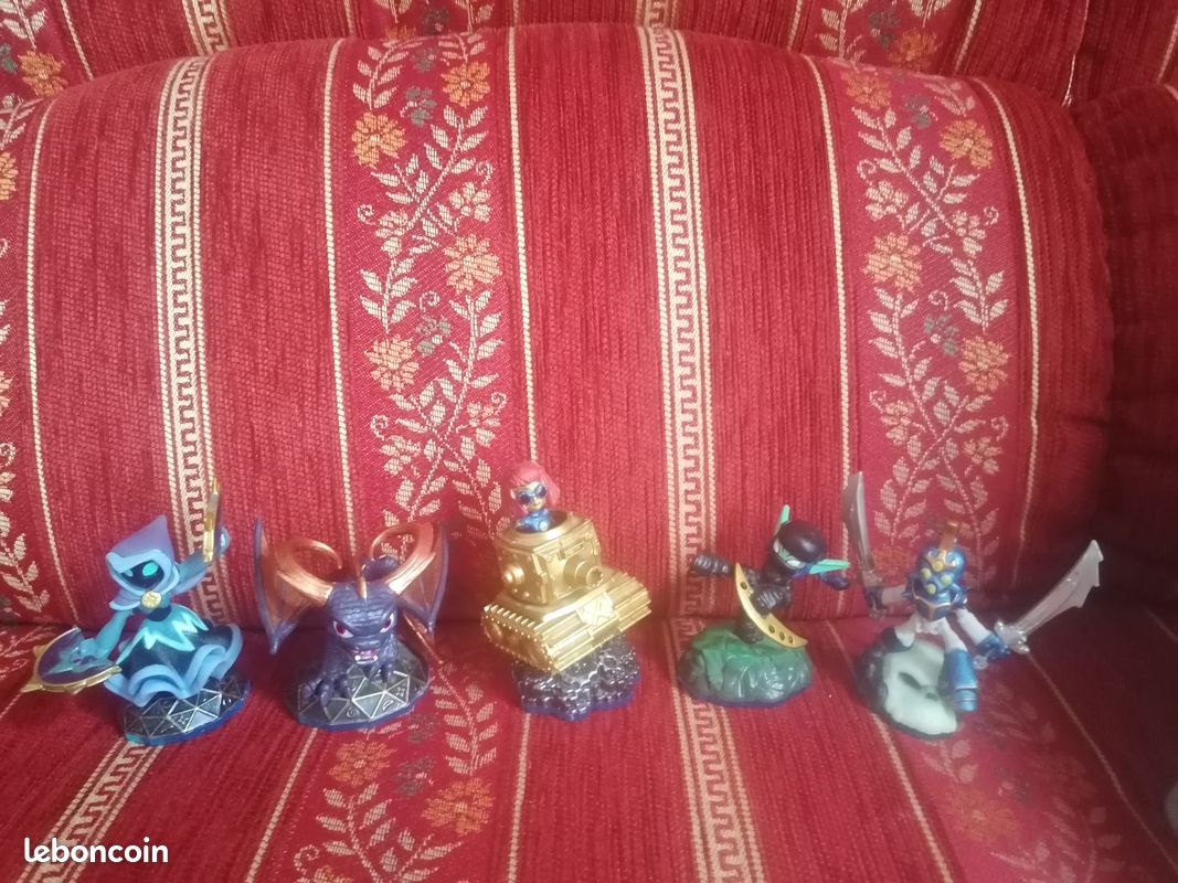 Lot De 5 Figurines Skylanders Spyro - Bon état - Compatible Wii - Jeu D'aventure