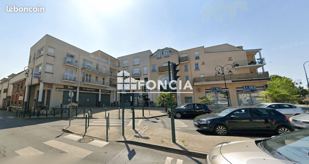 Parking · à Ézanville · 60 €/mois