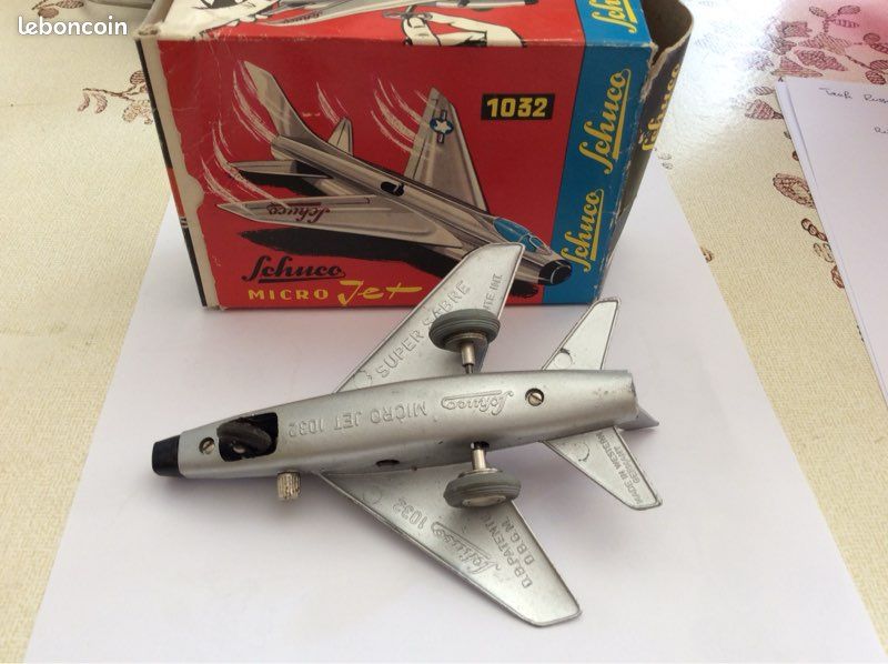 Avion Mécanique Schuco Microjet 1030 - À Réparer - Pièce Métal Allemagne