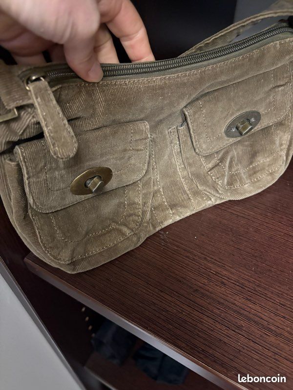 Petit sac velours (image 1)