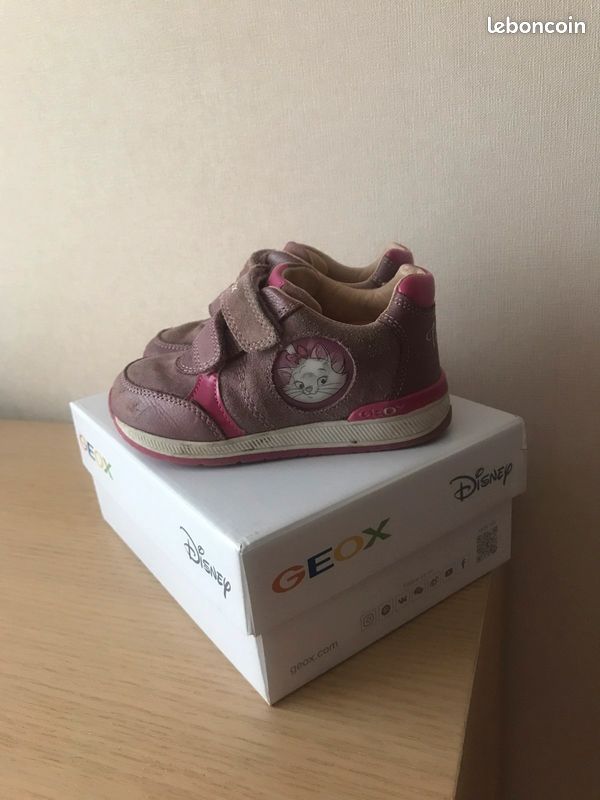 Chaussures Geox taille 24 (image 2)