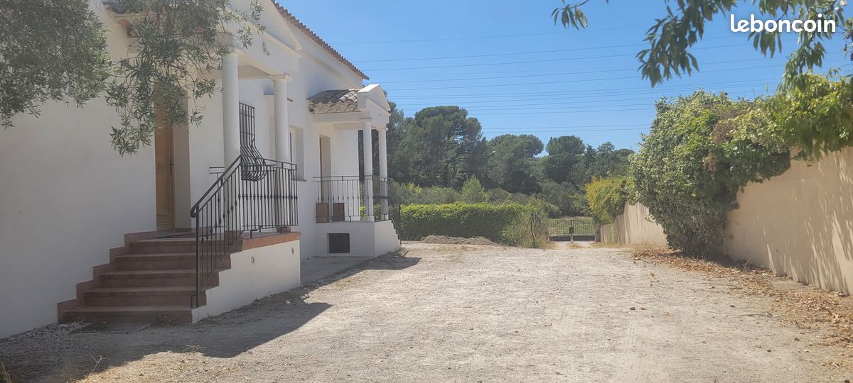 Maison 8 pièces 260 m² · à Allauch · 260 m² · 840 000 €