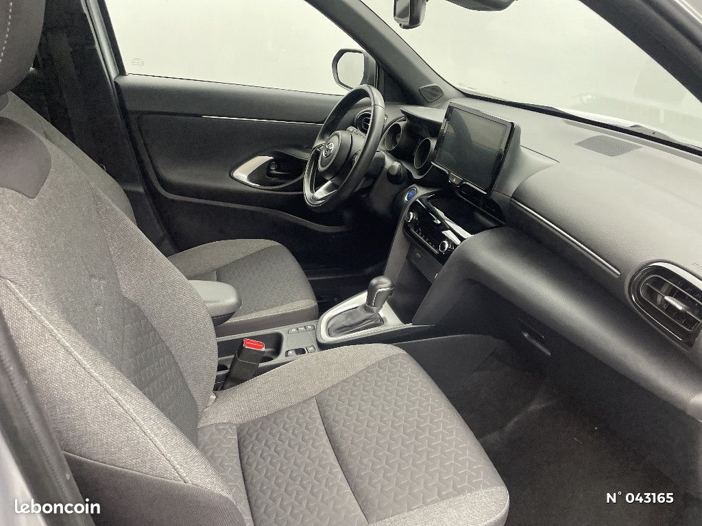 Toyota Yaris Cross HYBRIDE 116h 2WD Design (image 10)