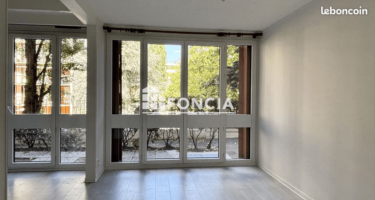 Appartement 1 pièce 29 m² · à Fontenay-le-Fleury · 29 m² · 752 €/mois