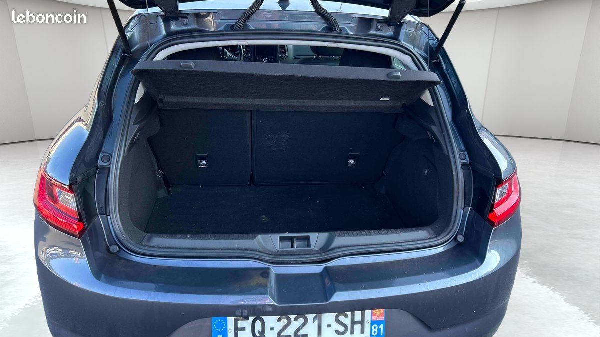 RENAULT Mégane IV Berline Blue dCi 115 Business (image 13)