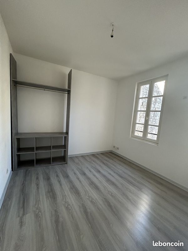 Appartement 2 pièces 26 m² · à Saintes · 26 m² · 437 €