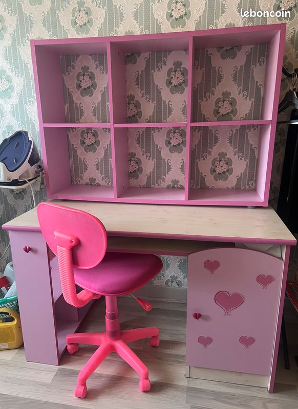 Bureau (image 1)
