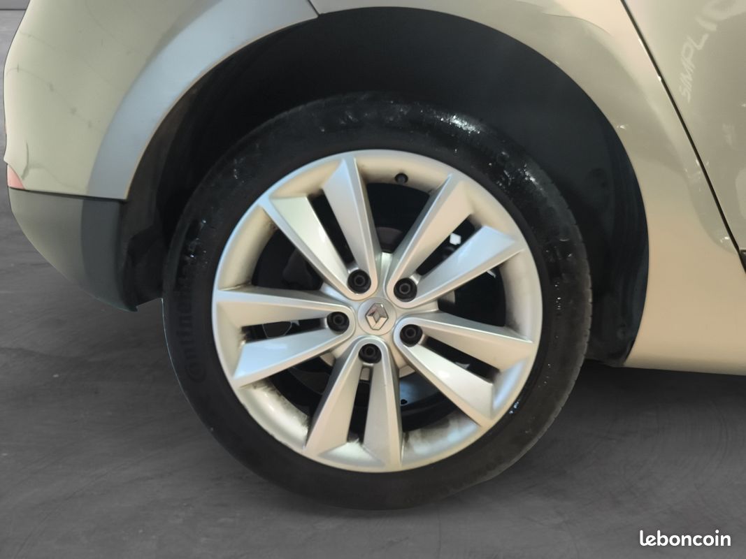 RENAULT MEGANE III BERLINE,CINQ PORTES 2.0 16V 140 PRIVILEGE BOITE AUTOMATIQUE 140Ch Garantie 12 mois (image 15)
