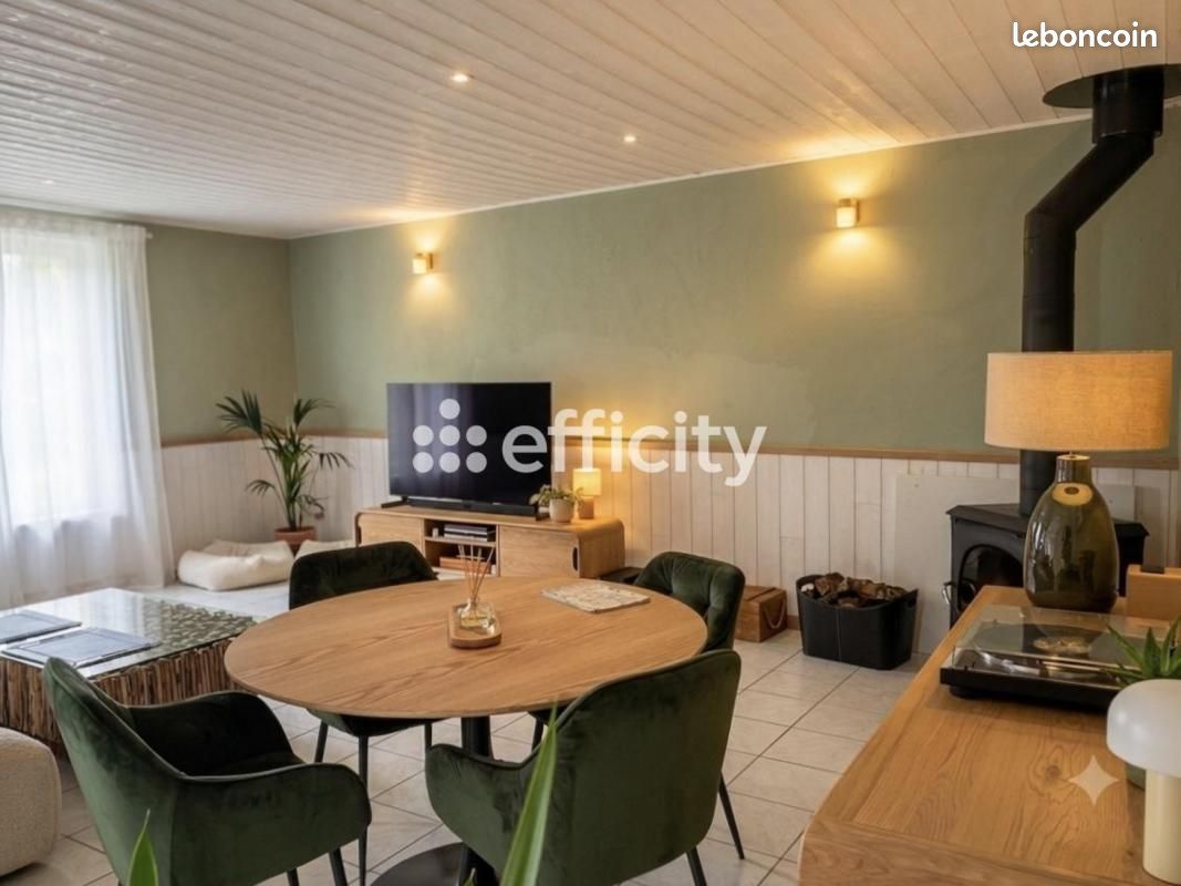 Maison 3 pièces 102 m² · à Maillé · 102 m² · 158 000 €